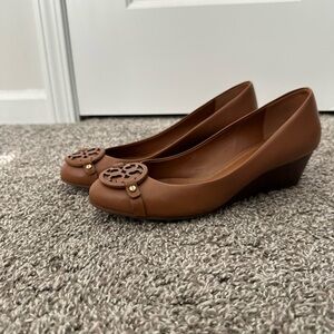 Tory Burch Tan Wedges